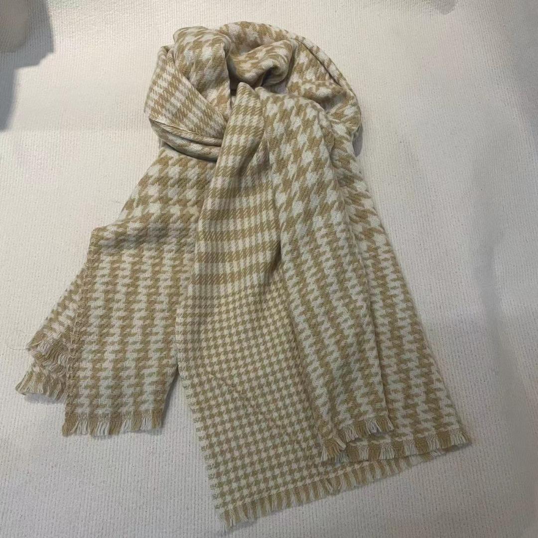 チェック柄ストール ベージュとホワイト