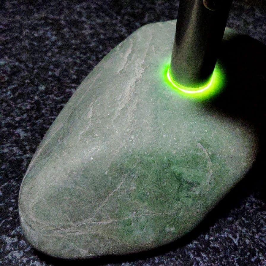 ★翡翠原石★糸魚川硬玉【上質海石・269ｇ】