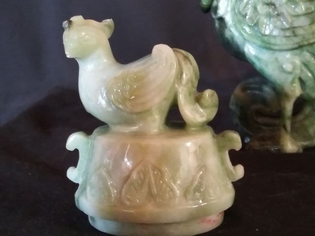 玉製鶏尊　南陽翡翠(独山玉)製　中国工芸品　置物　NO.837