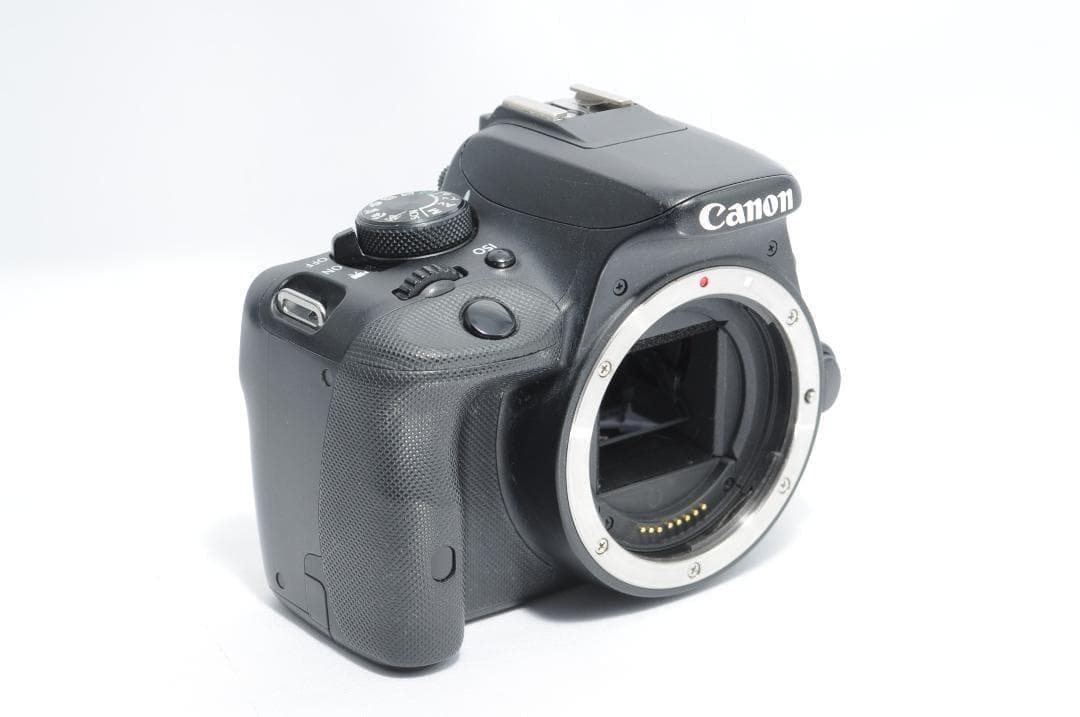 お子様を綺麗に残す❤️Canon Kiss X7✨小型・軽量で届いてすぐ使える