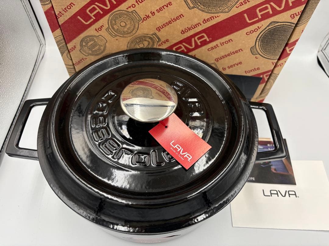【未使用】LAVAラウンドキャセロール24cmシャイニーブラックLV0079