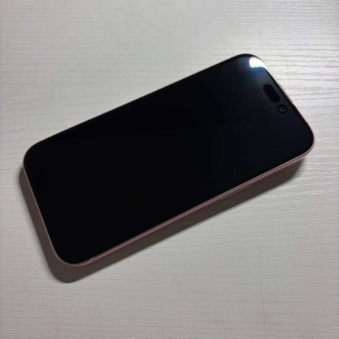 iPhone15 128GB ブラック&ピンク SIMフリー 極美品