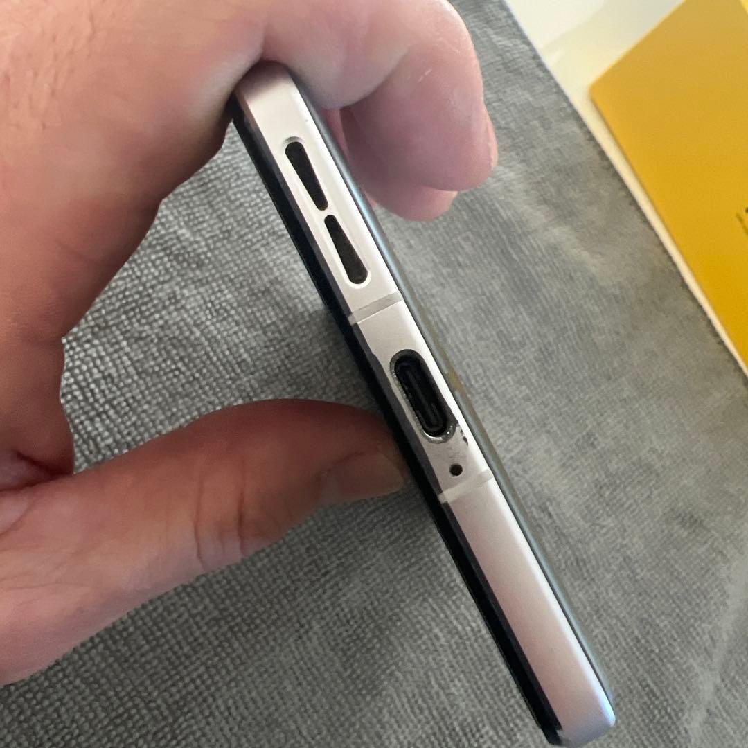 POCO F4 GT ナイトシルバー 8GB/128GB 中古