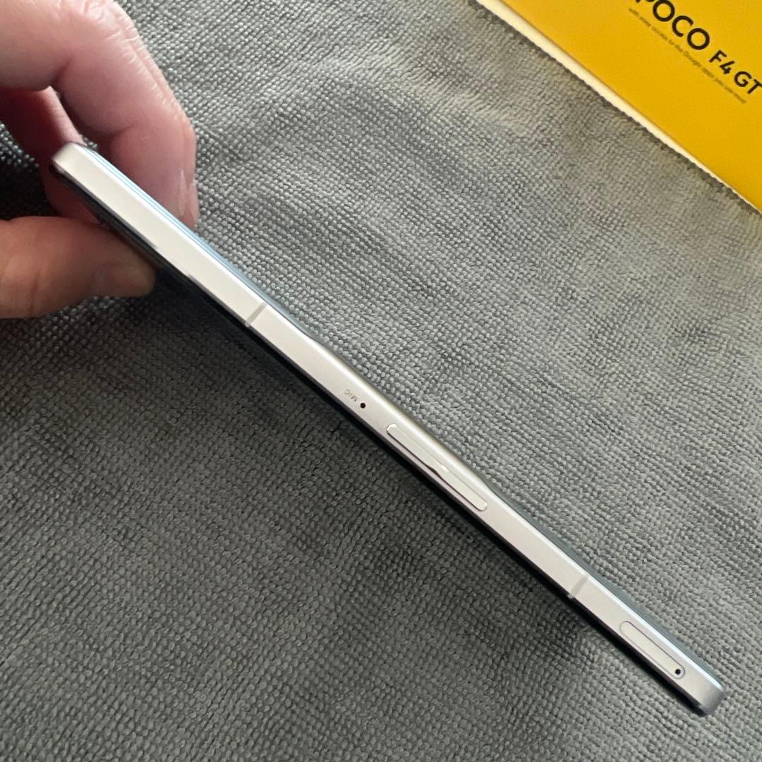 POCO F4 GT ナイトシルバー 8GB/128GB 中古