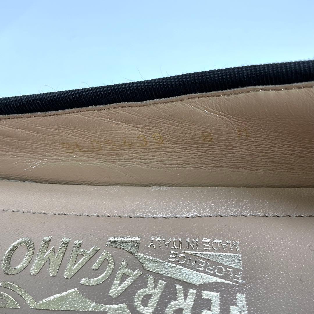 FERRAGAMO　ヴァラリボン　キルティング　パンプス　バレエシューズ