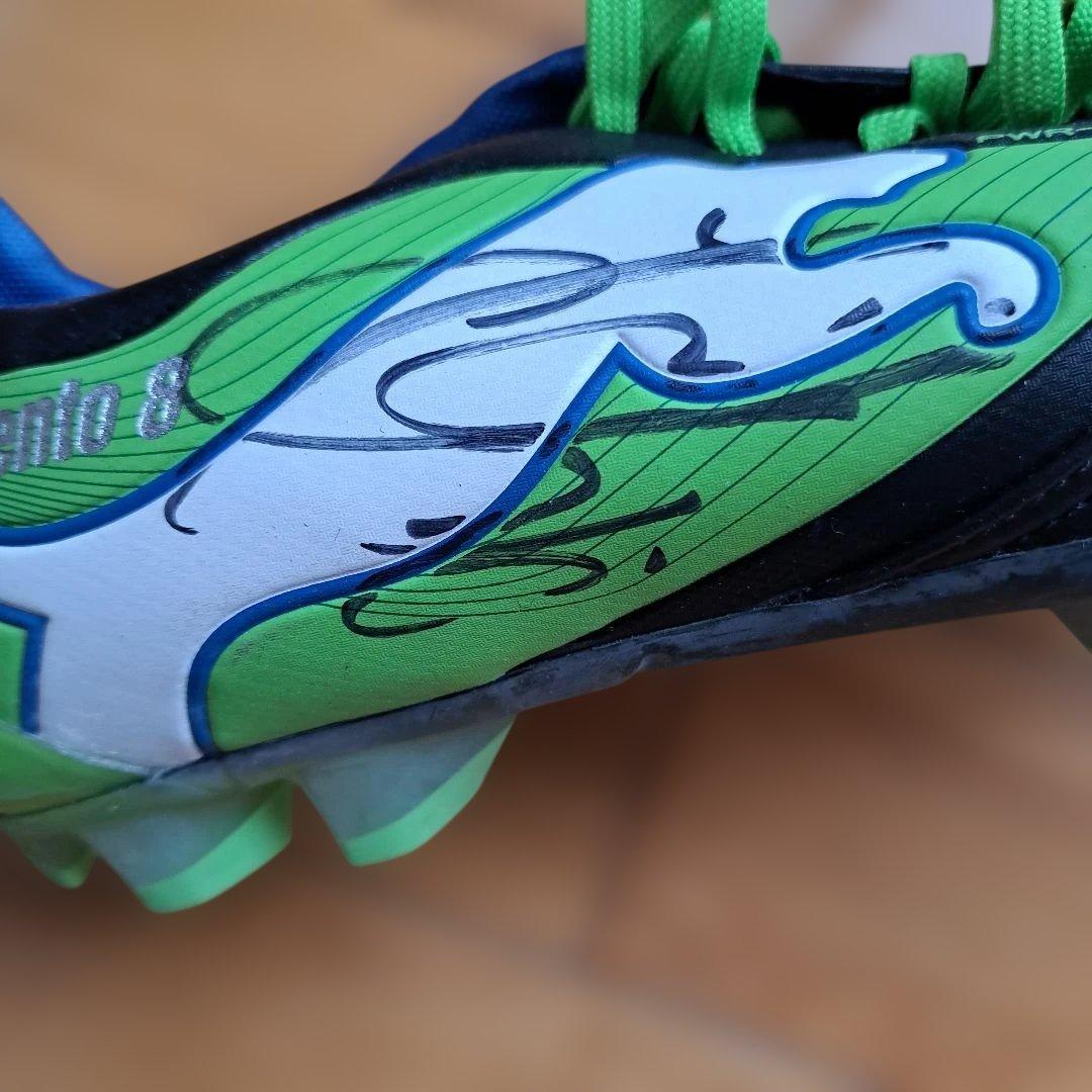 【セール】ガンバ選手サイン入り　 サッカースパイク