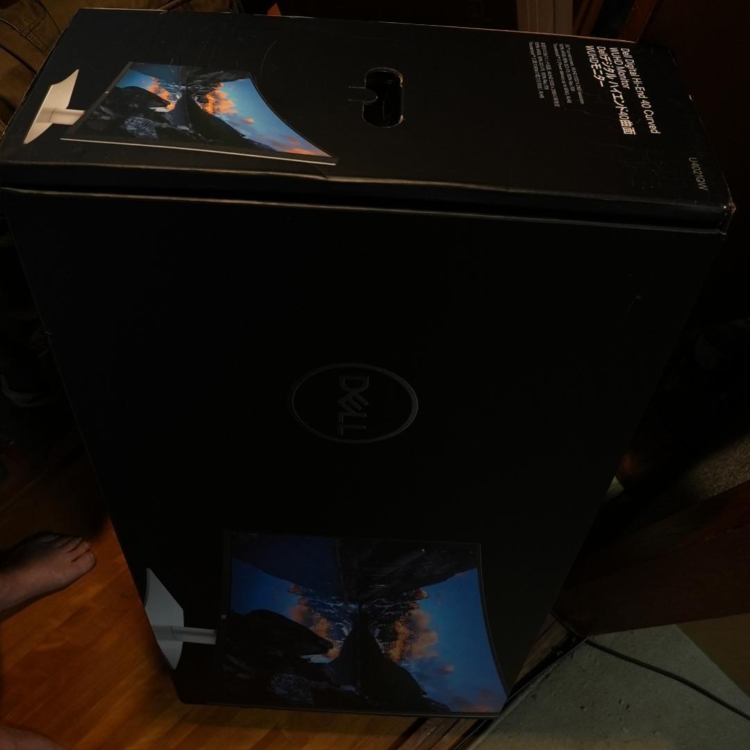 ディスプレイ・モニター本体 Dell U4021QW