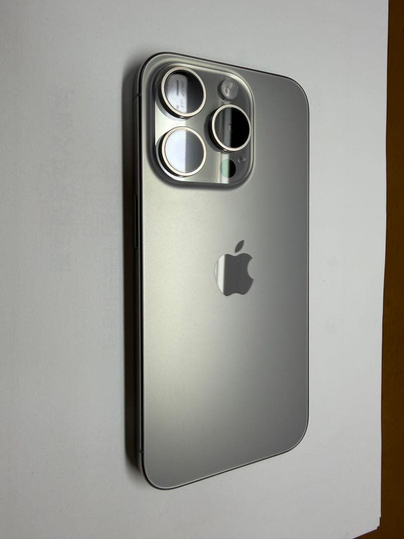 iPhone15pro 本体 ナチュラルチタニウム