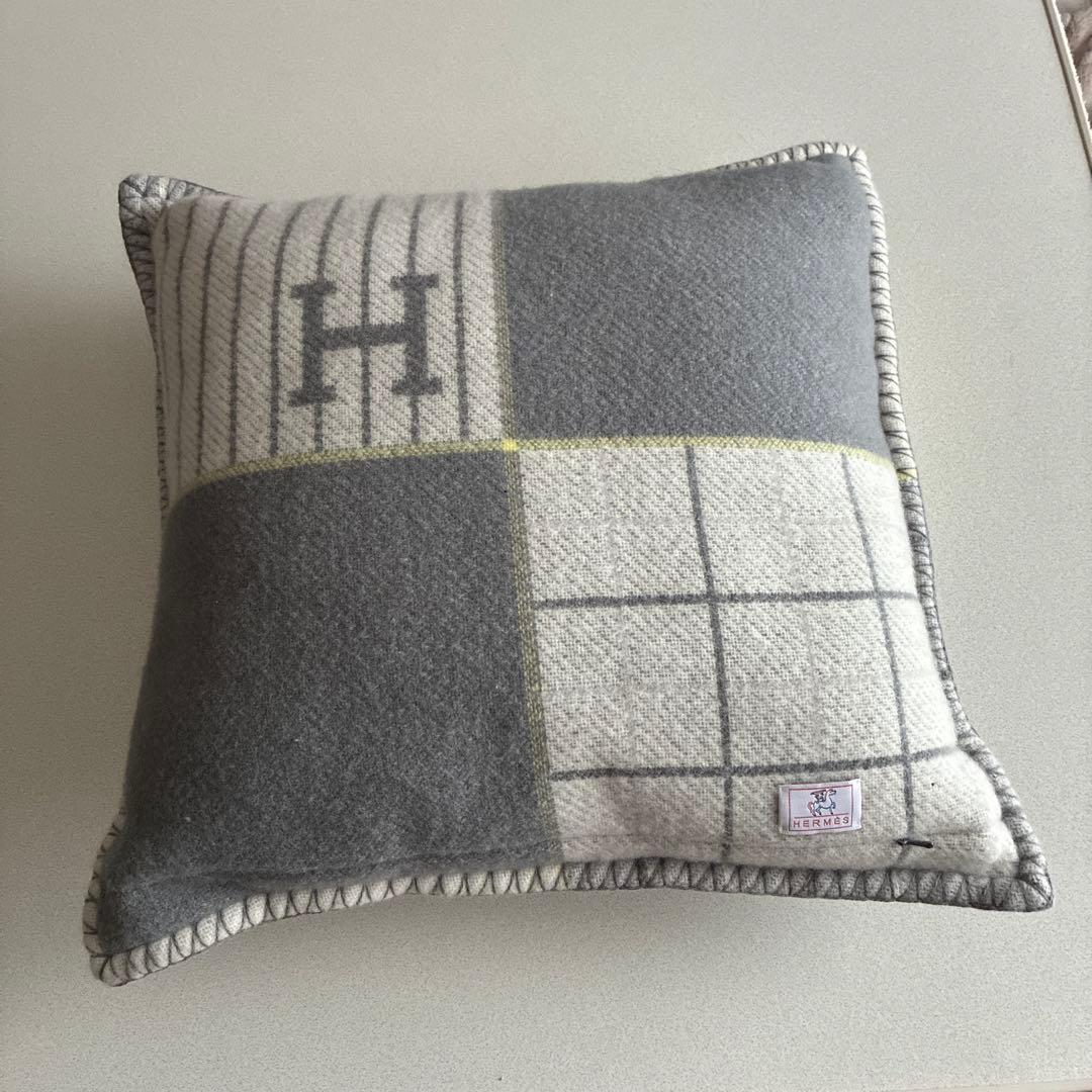 エルメス クッション　アヴァロン・カブリオル クッション　42*42