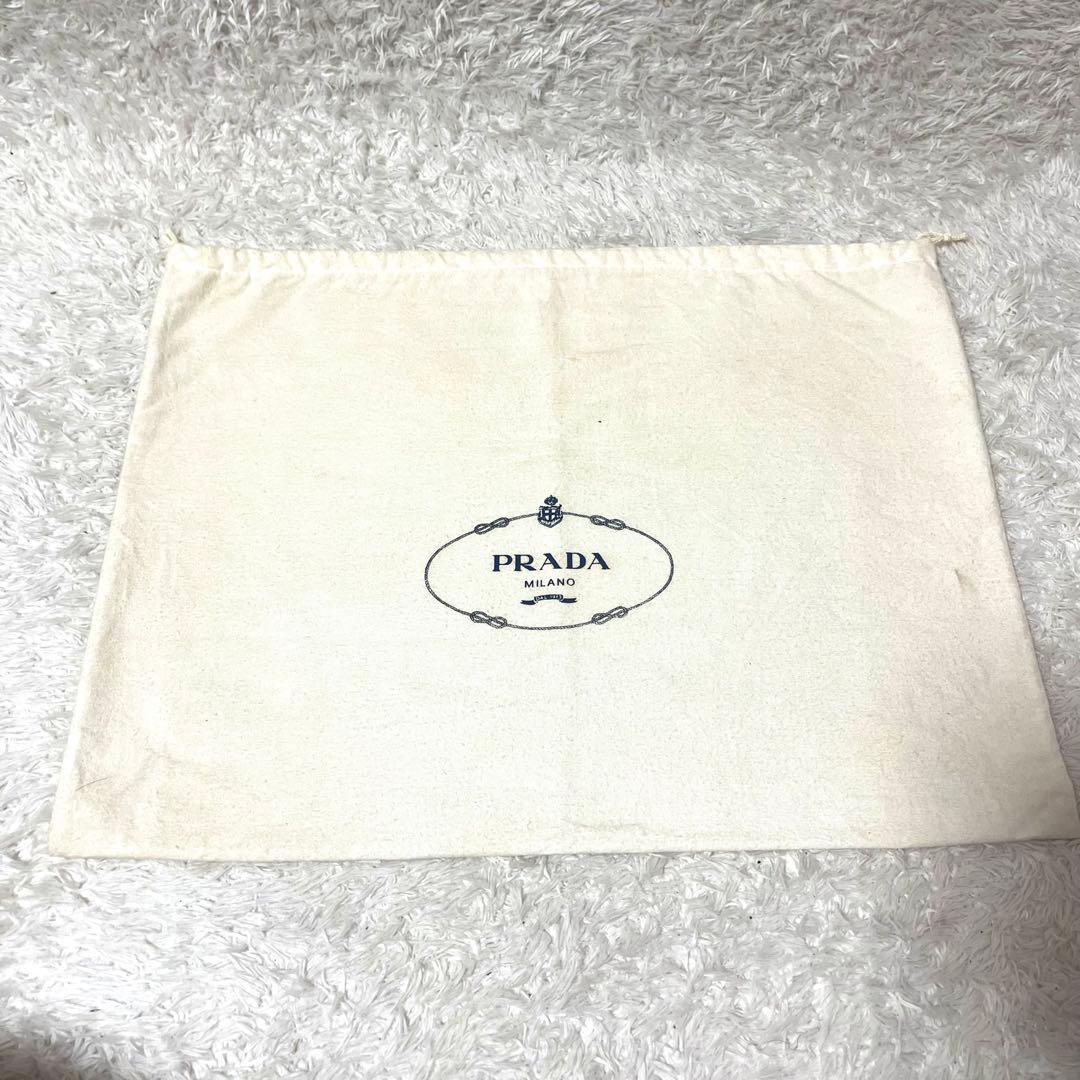 ✨超激レア✨PRADA ビジネスバッグ 3気室 三角ロゴプレート カデナ 南京錠