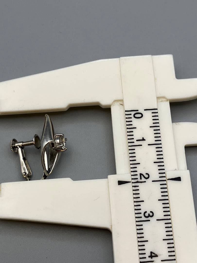 PT900 D0.20ピアス　プラチナ　ダイヤモンド　レディース