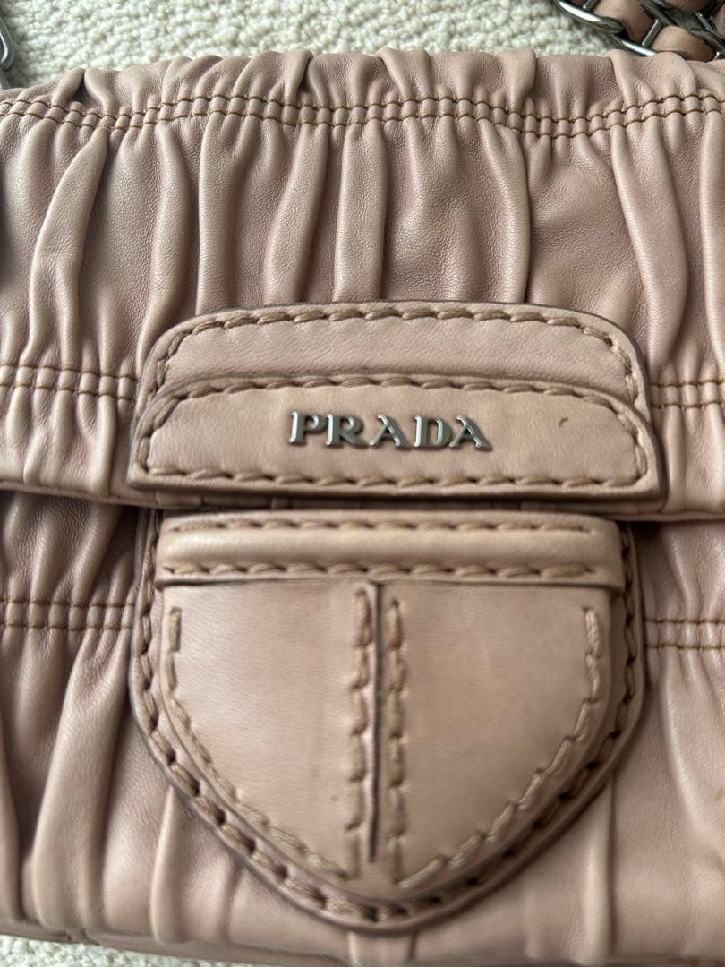 PRADA ショルダーバッグ　NAPPA GAUFRE