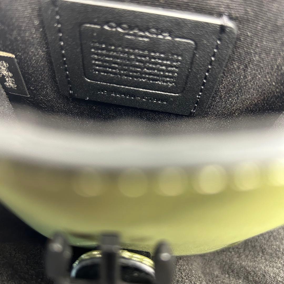 極美品✨COACH ショルダーバッグ レーサー フォン クロスボディ 収納袋 緑