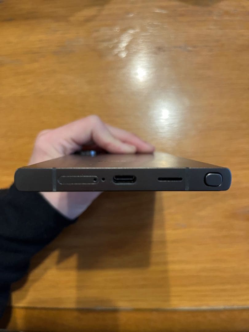 【美品】Galaxy S24Ultra 512GB 国内版 チタニウムグレー