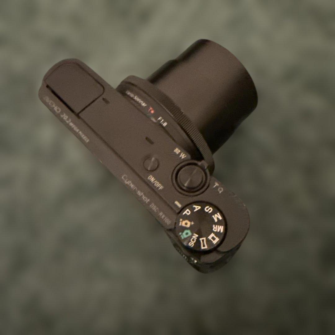 ソニーSONY DSC-RX100 初代コンデジ 箱/バッテリー/ストラップ付