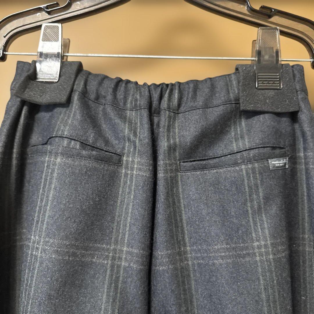 【未使用品】マドモアゼルノンノン　ウール100%ガウチョパンツ チャコールグレー