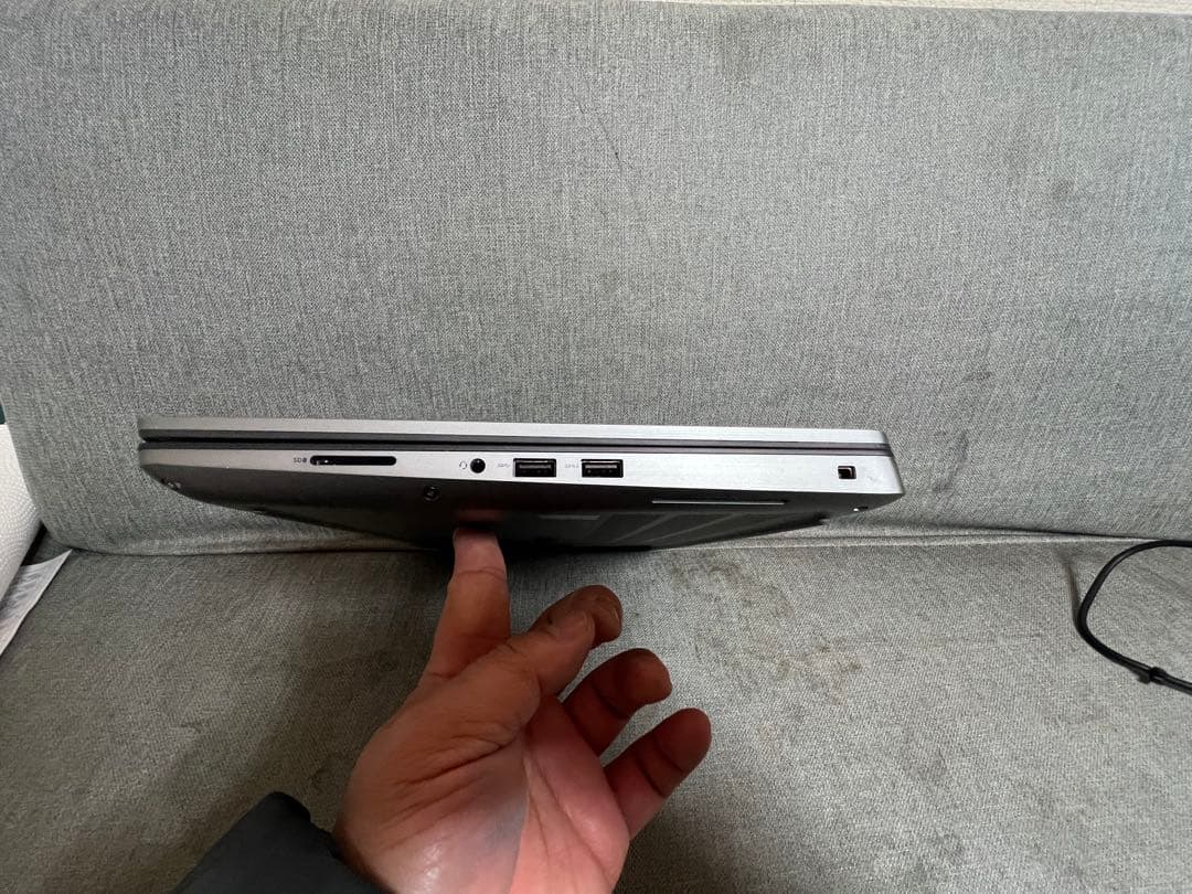 DAO NGUYEN PHUC HAU専用 Precision 7560