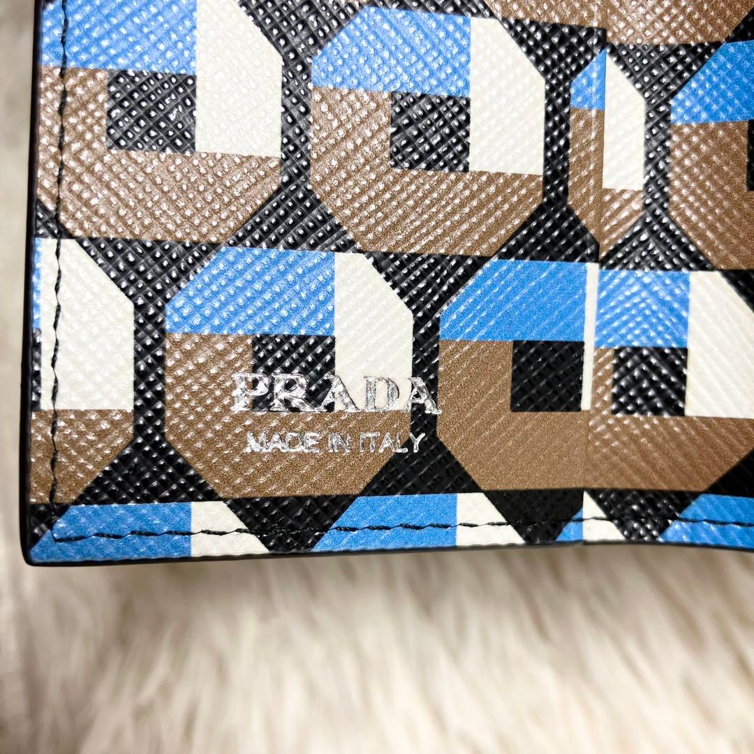 【未使用】プラダ サフィアーノ キーケース 三角プレートIC搭載