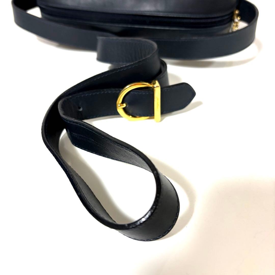 Salvatore Ferragamo ヴァラ　レザー　ショルダーバッグ