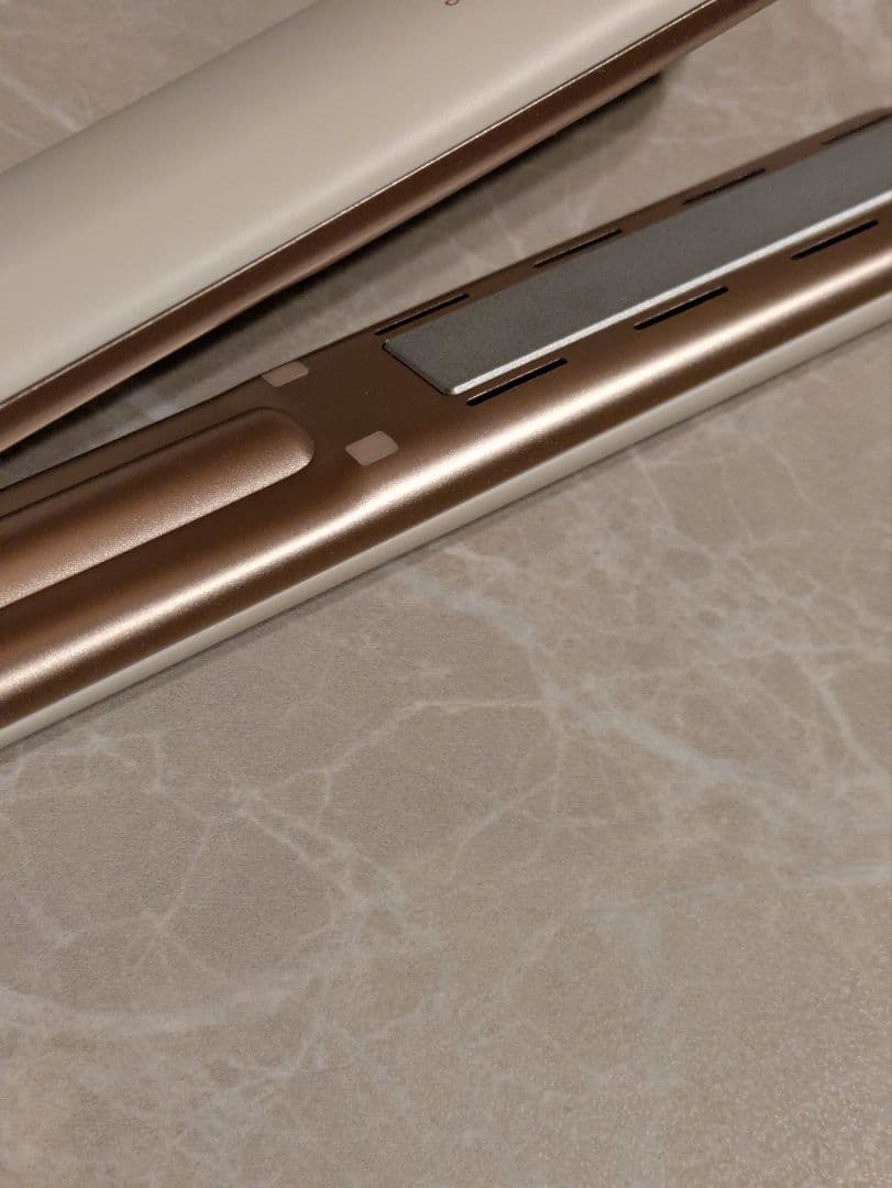 Kiboerヘアアイロン ホワイト/ゴールド