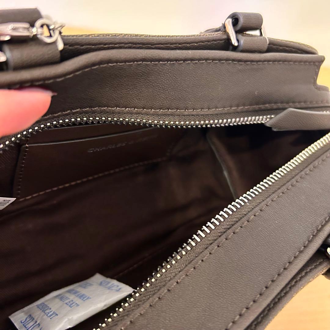 【超美品】CHARLES & KEITH Kadee ケーディー バッグ ダーク