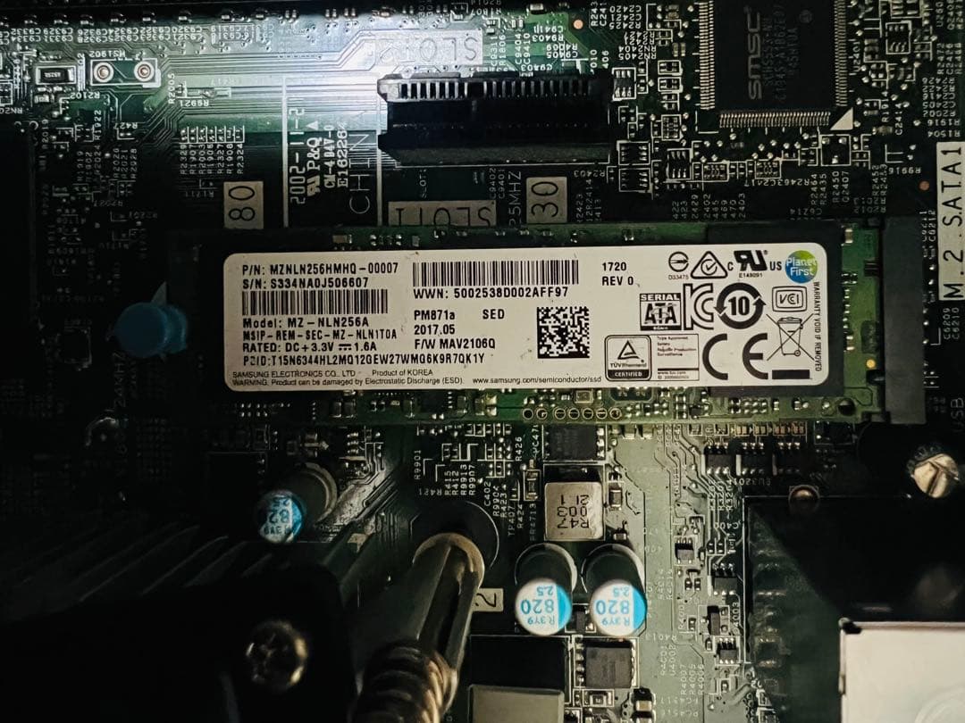 Dell VOSTRO デスクトップパソコン Office/SSD256/8