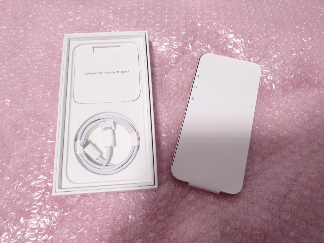 [新品・超美品] Apple iPhone 13 スターライト SIMフリー