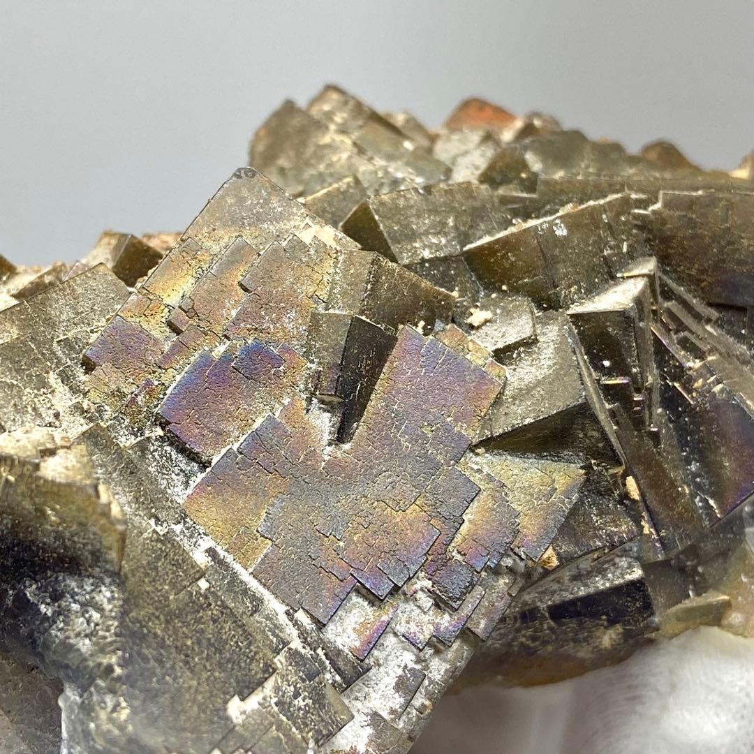 イリデッセンス　フローライト　9cm　酸化被膜　鉱物標本　原石　天然石　ストーン