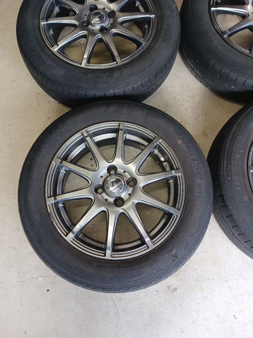 15インチ 175/65R15日産キューブに履いていましたホイールセット