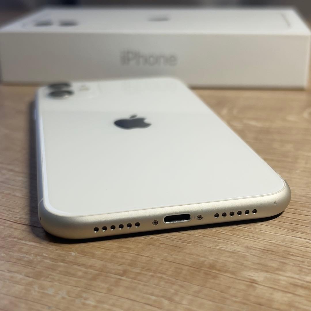 【美品】iPhone 11 ホワイト 128GB SIMフリー Apple 本体