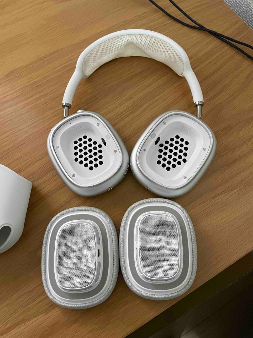 Apple AirPods Max 第１世代