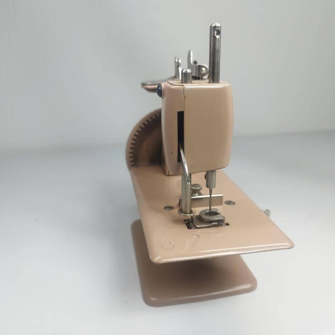 シンガー トイミシン アメリカ 輸入 ピンクベージュ ビンテージ 手芸 hT46