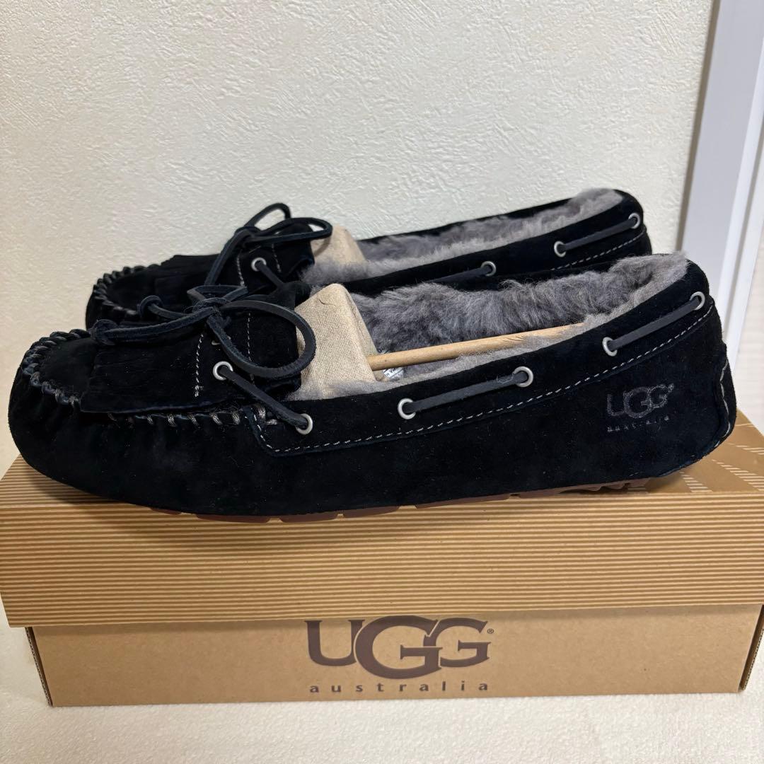 新品 UGG アグ ムートン モカシン マンディ ブラック 25