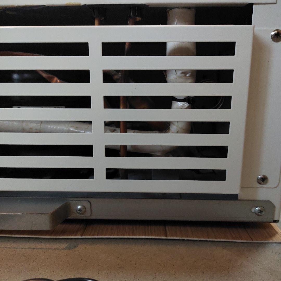 コンパクト　冷凍庫　サンデン　ホワイト