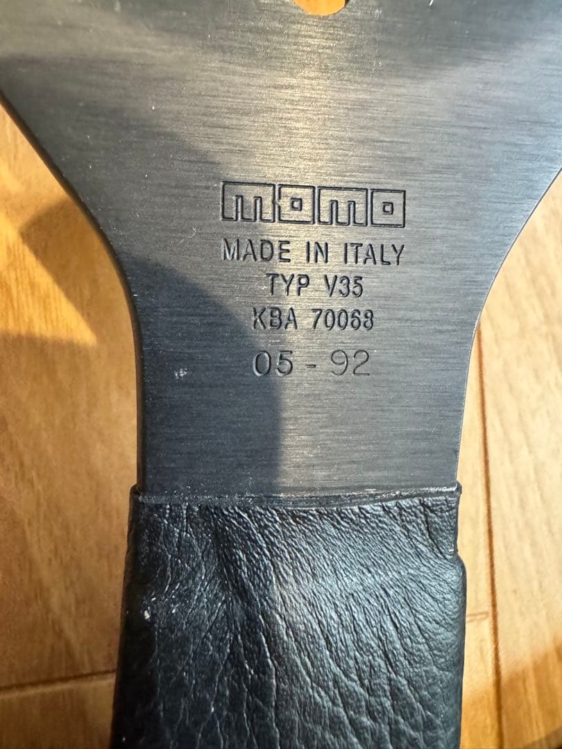 momo ステアリング 3スポーク ヴェローチェ　AE86