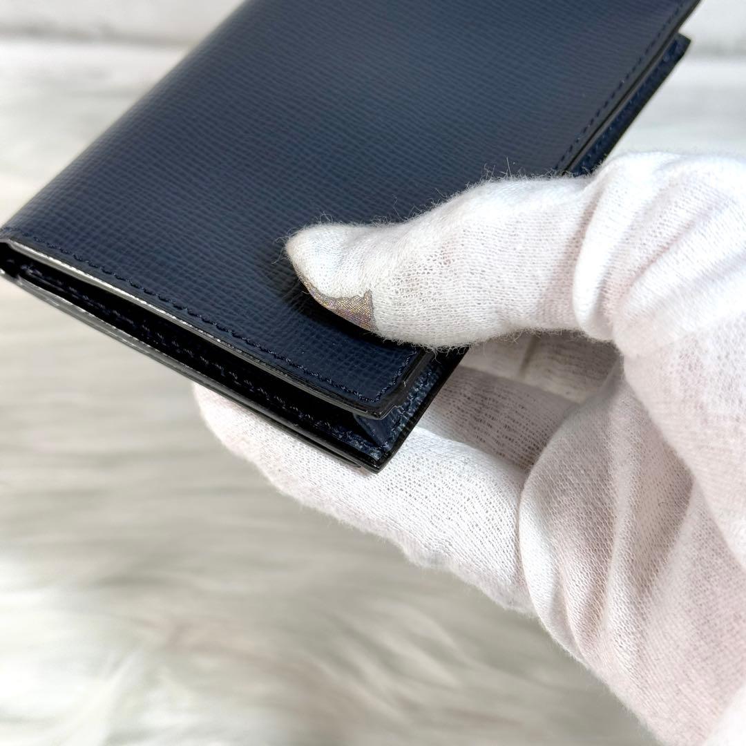 美品 ヴァレクストラ 名刺ケース カードケース ブラック レザー 名刺入れ 黒