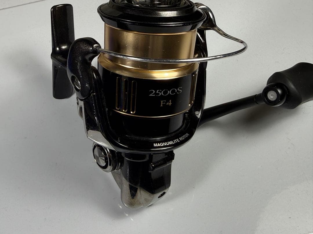 シマノ 13コンプレックスCI4 2500S F4