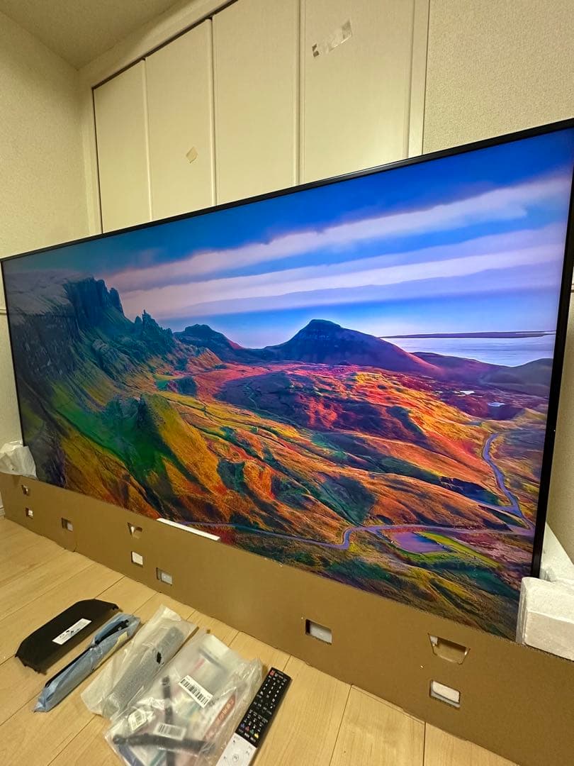 送料込み！　シャープ　8T-C80AX1 8K液晶テレビ　80V AQUOS