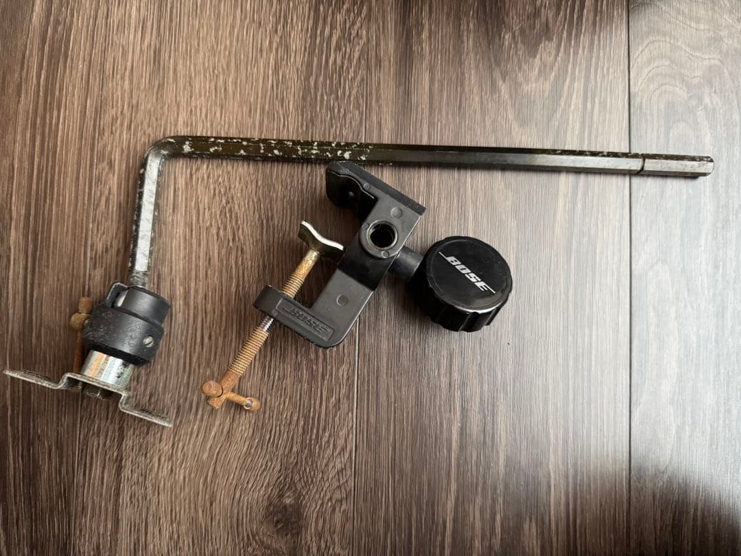 BOSE スピーカー 101MM2台(綺麗) 取付金具1ケ付(錆) 150w