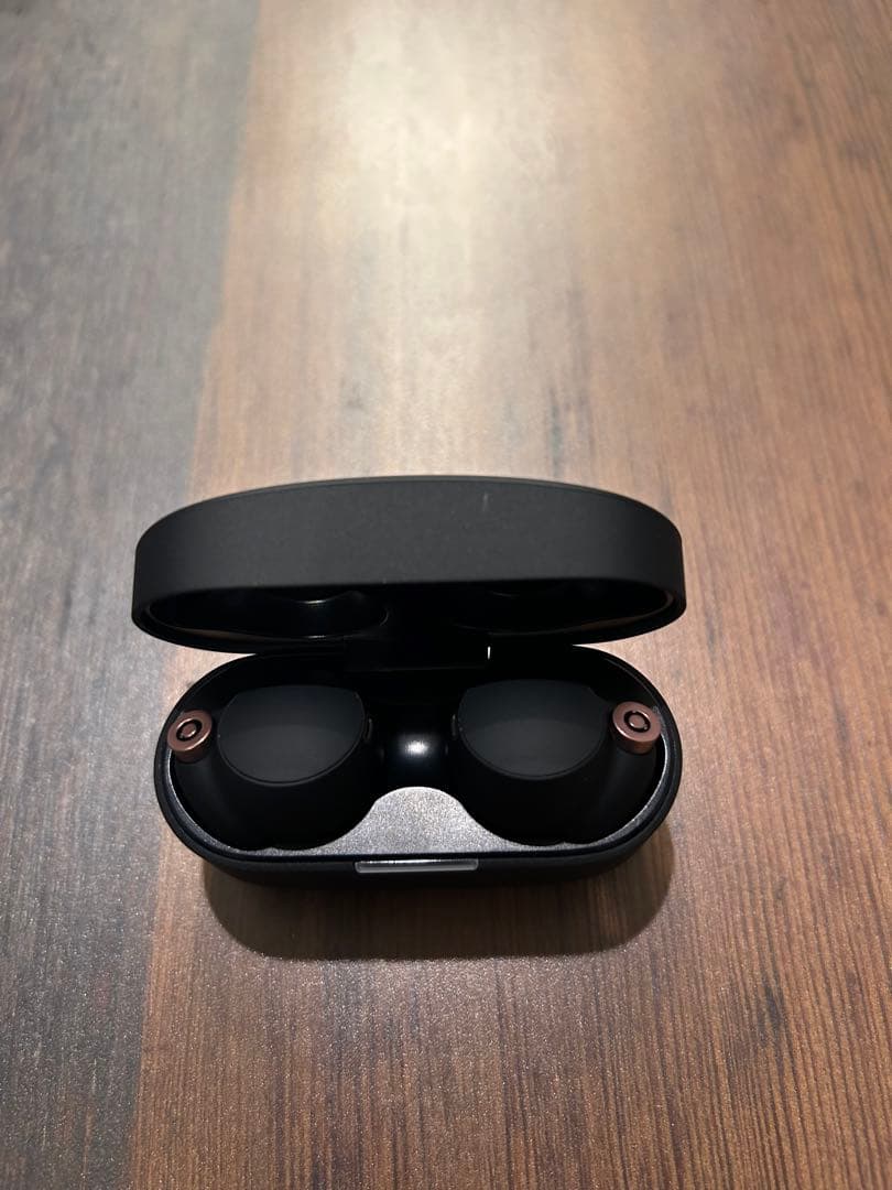 SONY WF1000XM4 ワイヤレスイヤフォン 充電ケース付き