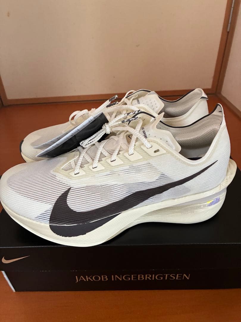 ナイキ　ヴェイパーフライ4 26cm