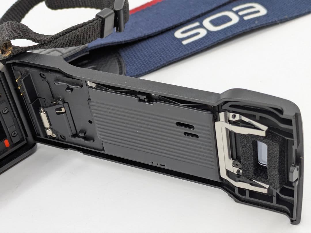 Canon EOS KissIII ダブルレンズキット フィルム カメラ