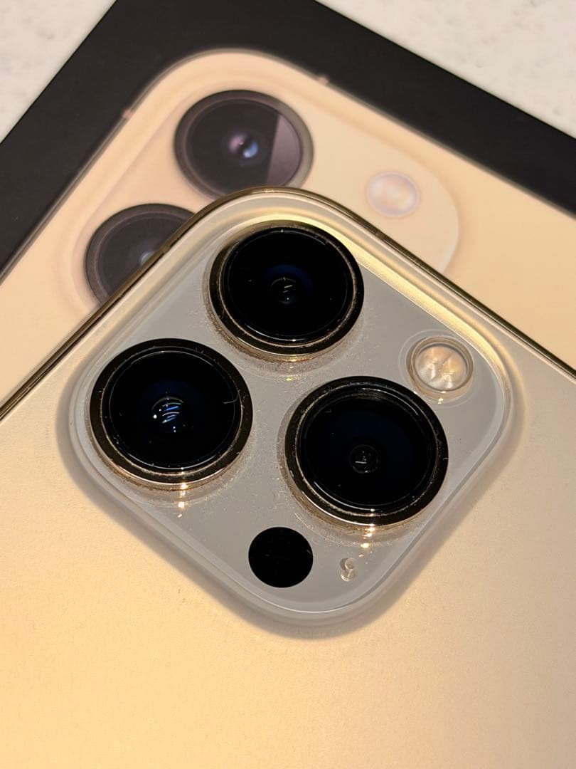 【美品】iPhone 13 Pro Max 256GB ゴールド　豪華おまけ付き