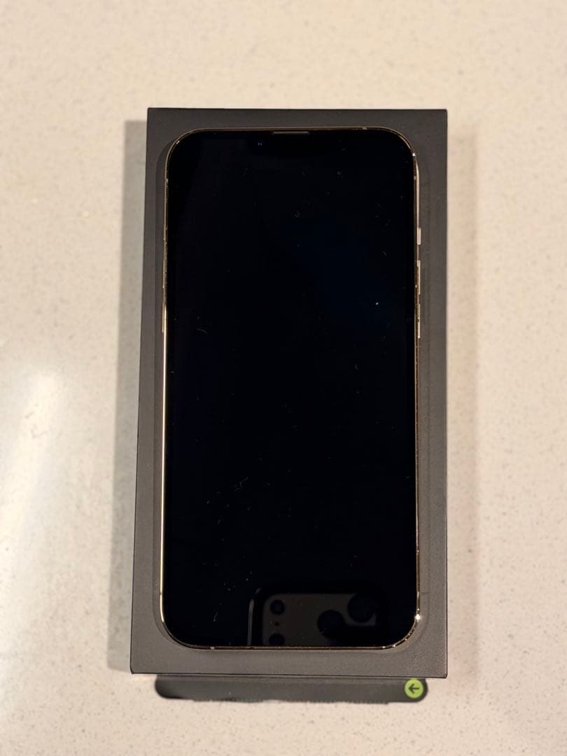 【美品】iPhone 13 Pro Max 256GB ゴールド　豪華おまけ付き