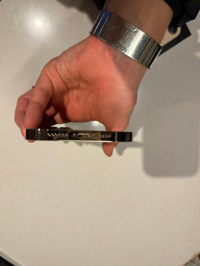 【美品】iPhone 13 Pro Max 256GB ゴールド　豪華おまけ付き