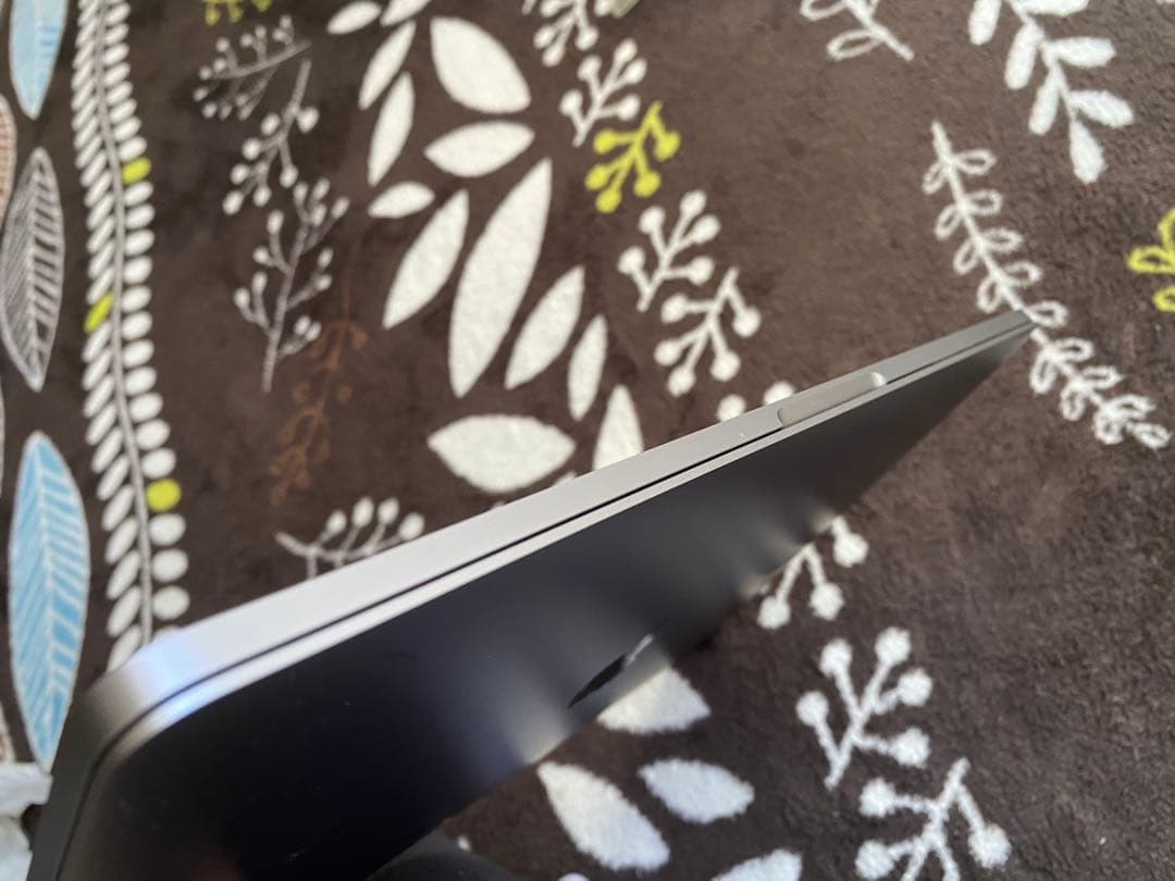 【極美品】MacBook Pro 2020 M1 256GB