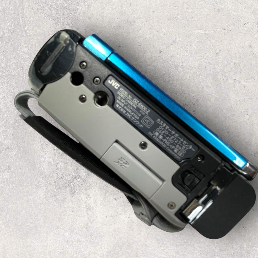 【美品】JVC　ハンディビデオカメラ【GZ-E600-Z】ブルー
