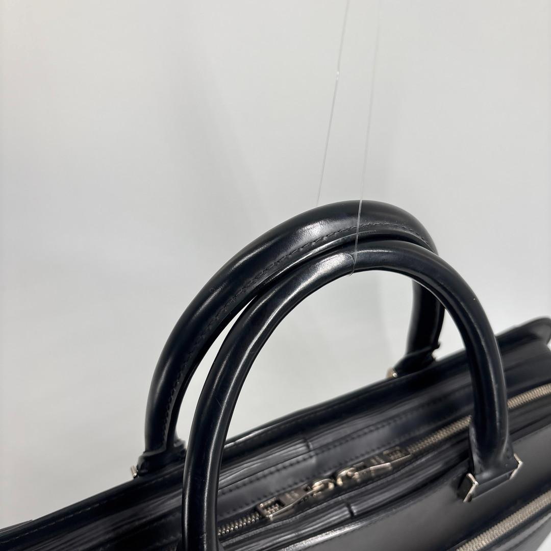 新品同様 ルイヴィトン エピ バサーノMM ブラック ビジネスバッグ メンズ