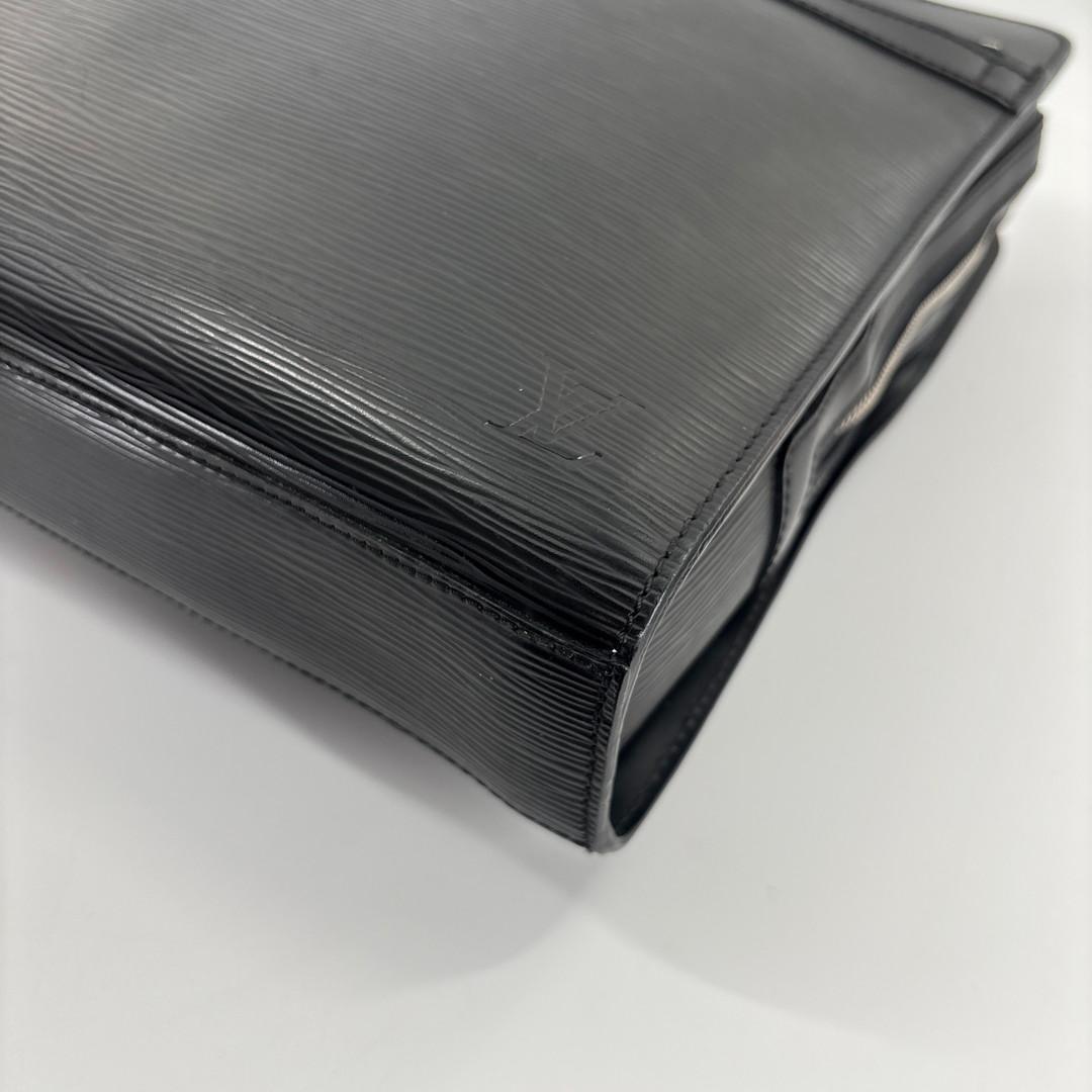 新品同様 ルイヴィトン エピ バサーノMM ブラック ビジネスバッグ メンズ