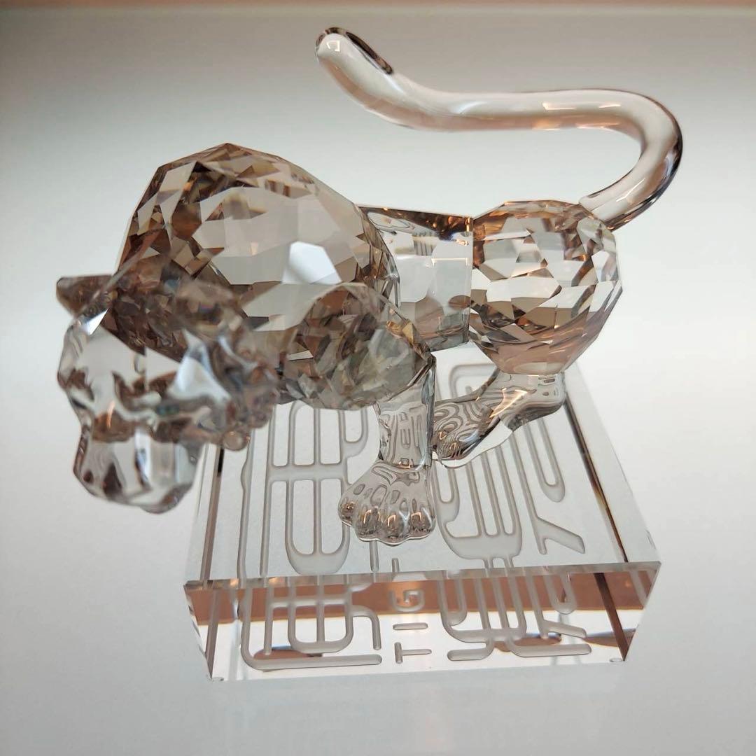 スワロフスキー　SWAROVSKI　タイガー　虎　クリスタル　インテリア